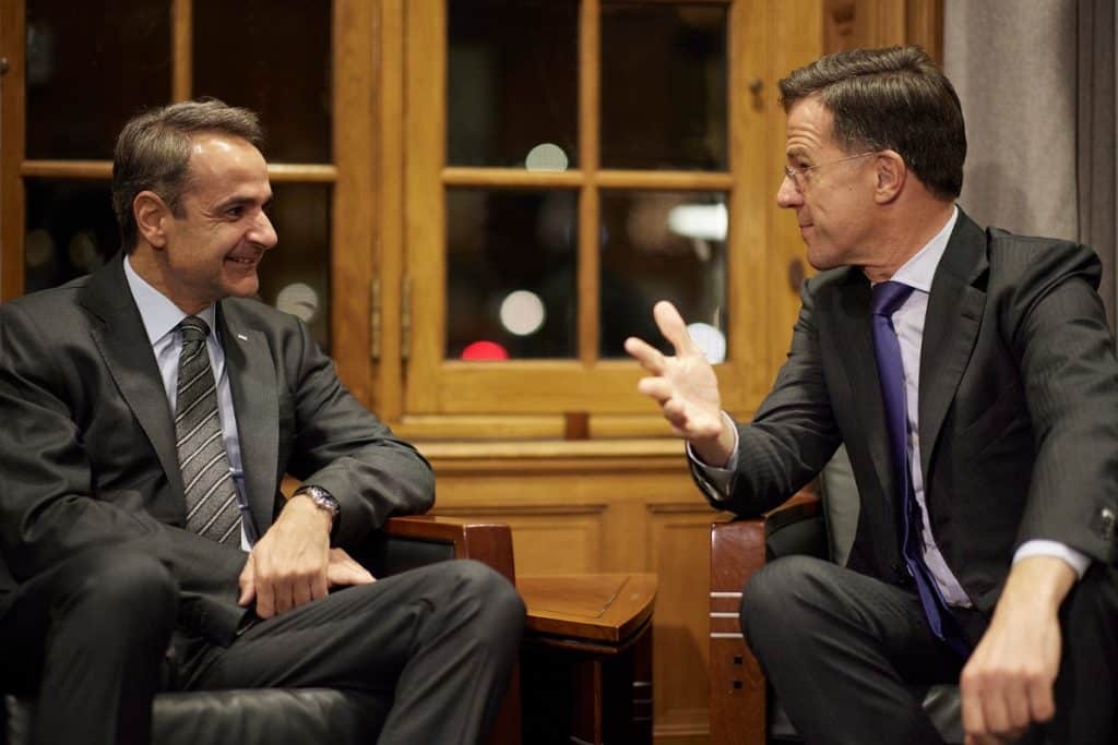 Συνάντηση Μητσοτάκη και Ρούτε – Οι έπαινοι για την επενδυτική βαθμίδα, η νυχτερινή βόλτα στην 