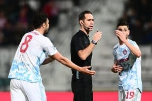 Παπαπέτρου Τρία πολύ σημαντικά ζητήματα θέτουν οι Έλληνες διαιτητές και βοηθοί Α΄ κατηγορίας, στην επιστολή τους προς την ΚΕΔ με την οποία ενημερώνουν