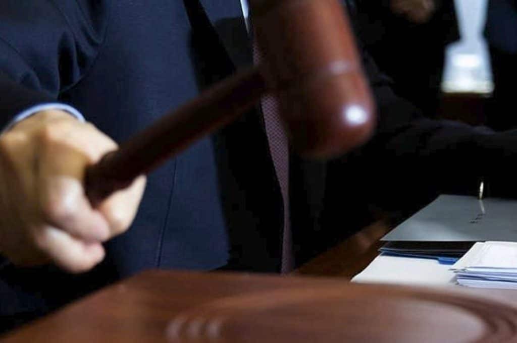 ΗΠΑ: Αθωώθηκε έπειτα από μισό αιώνα στη φυλακή για φόνο που δεν διέπραξε [Βίντεο]