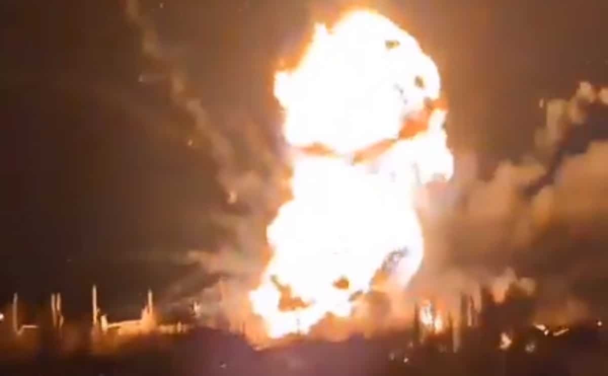 Η στιγμή που οι Ουκρανοί βυθίζουν το ρωσικό Novocherkassk [βίντεο-ντοκουμέντο]