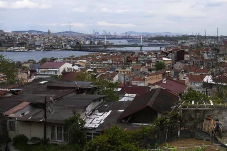 Παπαζάχος για σεισμό στην Τουρκία: «Δεν χρειάζεται να ανησυχούμε» – Τί είπε για το ρήγμα κοντά στην Κωνσταντινούπολη
