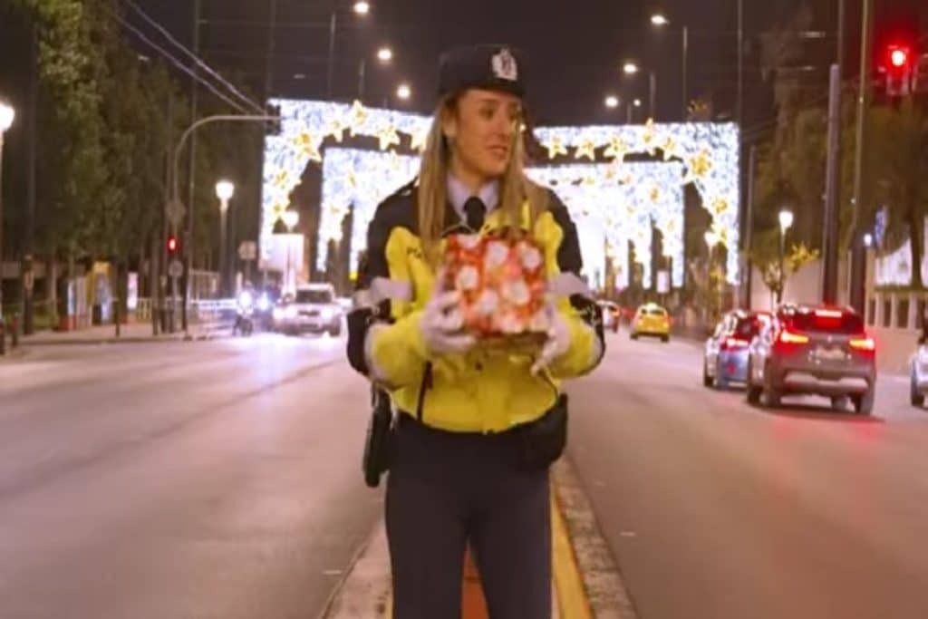 Ελληνική Αστυνομία: Συγκινεί το πρωτοχρονιάτικο μήνυμα – «Η σκέψη μας σε εκείνους που έφυγαν και σε εκείνους που δίνουν τη μάχη τους» [βίντεο]