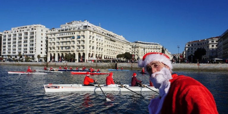 Θεσσαλονίκη: Σαράντα Άη Βασίληδες… κωπηλάτες εμφανίστηκαν στον Θερμαϊκό [Εικόνες]