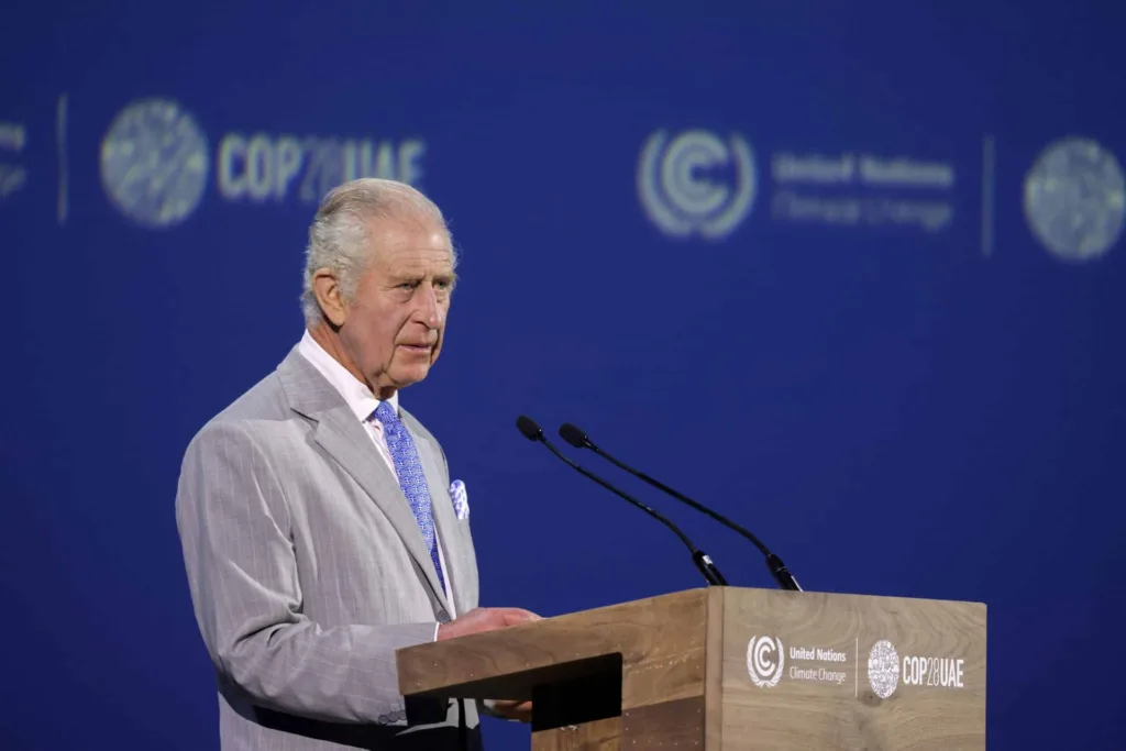 COP28 – Βασιλιάς Κάρολος: Η Γη δεν μάς ανήκει, εμείς ανήκουμε στη Γη