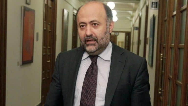 Δημήτρης Τσιόδρας