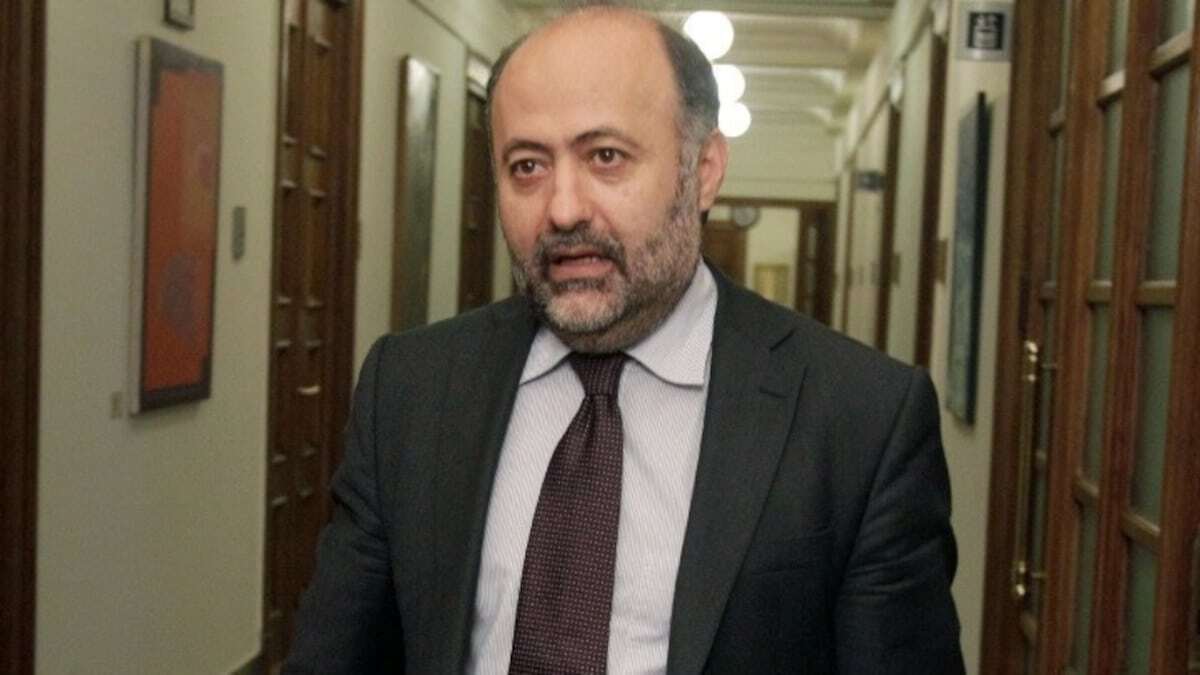 Δημήτρης Τσιόδρας