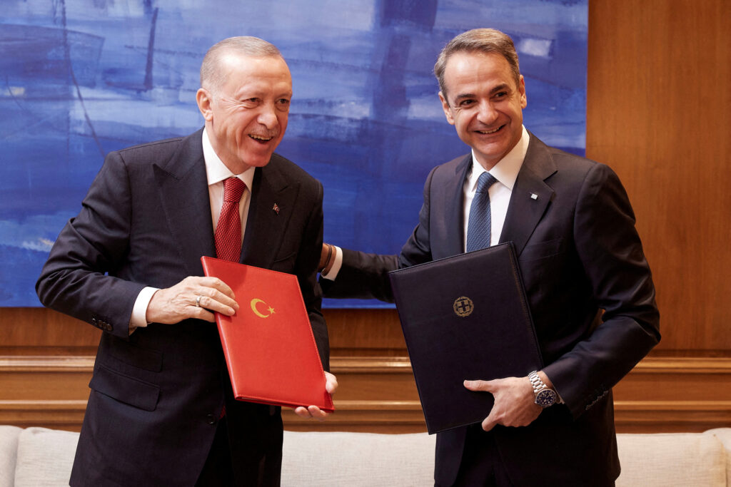 Τα προσωπεία του Ερντογάν, η ξαφνική μεταστροφή και τα παράδοξα όσων συμφωνήθηκαν