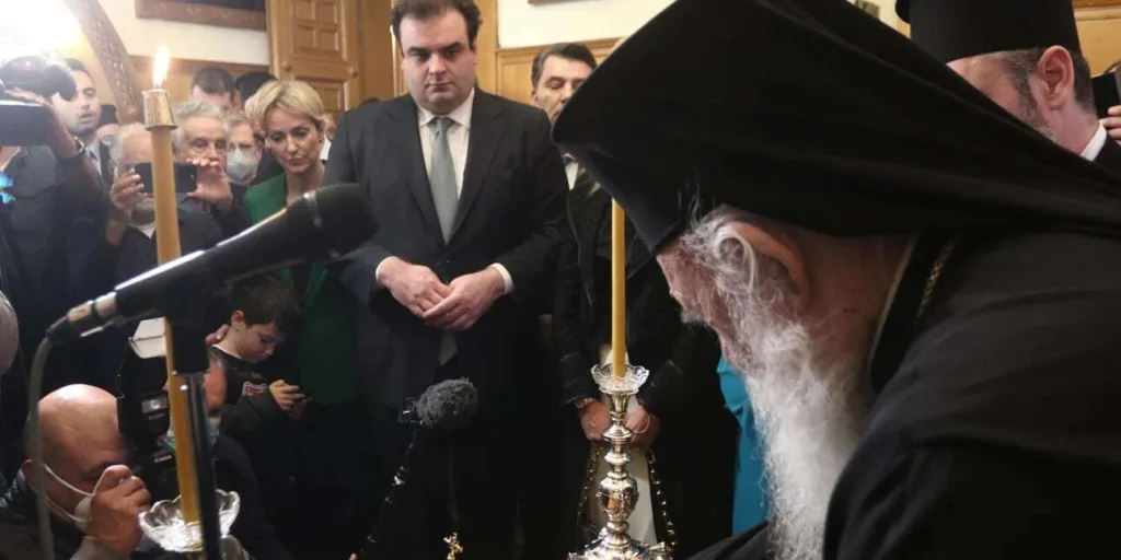 Η κοπή της βασιλόπιτας στην Ιερά Αρχιεπισκοπή Αθηνών