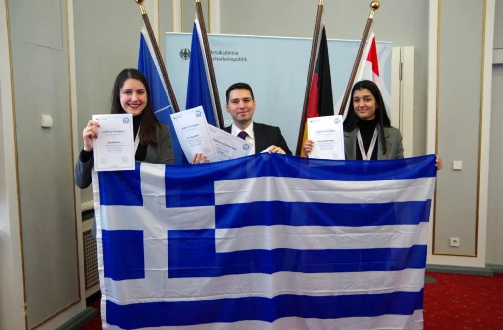 Φοιτητές από τη Θεσσαλονίκη βραβεύτηκαν στο 1ο Μοντέλο ΝΑΤΟ στη Γερμανία