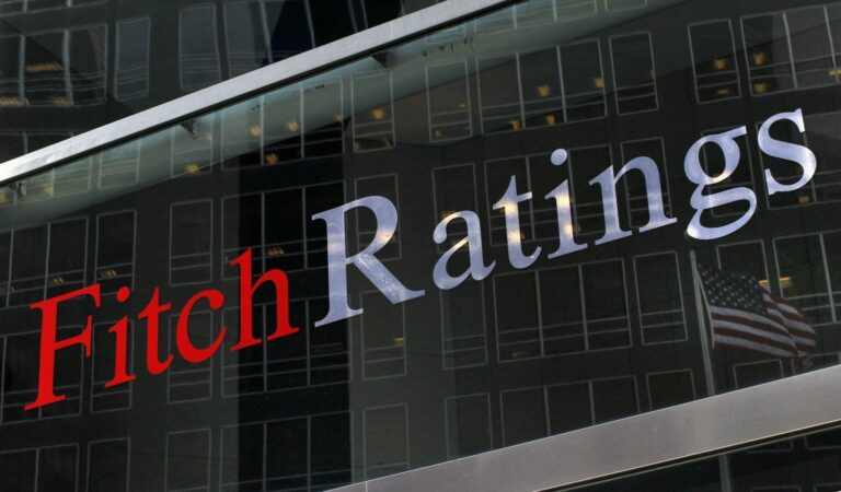 Οίκος Fitch: Αμετάβλητη στο ΒΒΒ- η ελληνική αξιολόγηση
