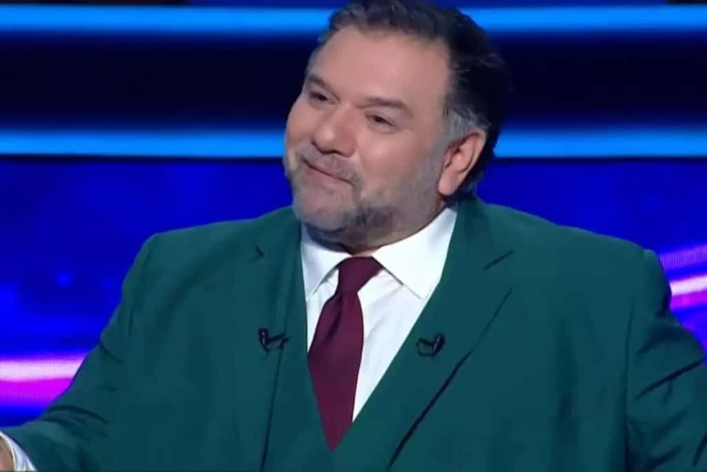 Γρηγόρης Αρναούτογλου: Η συγκινητική εξομολόγηση για τη μητέρα του – «Λέω, “έλα μαμά πού είσαι;” και