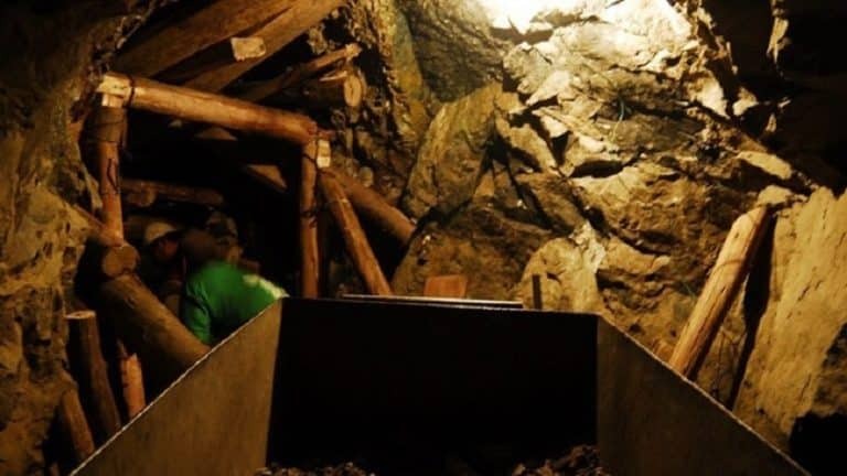 Συναγερμός στο Περού – Επτά νεκροί μετά από κατάρρευση χρυσωρυχείου