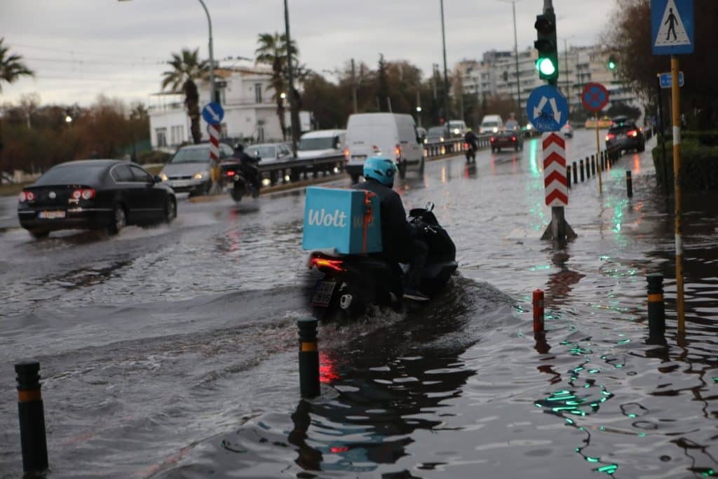 Καιρός: Μπαίνει ο Χειμώνας – Πως θα κάνουμε Θεοφάνεια – Τι θα συμβεί μετά
