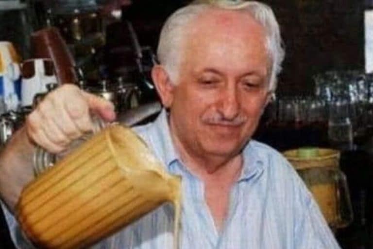 Χρήστος Λέντζος: Πέθανε ο «θρύλος» του φραπέ – Η συνταγή που δεν αποκάλυψε ποτέ