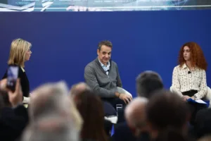 Μητσοτάκης στο Πέραμα: Τι αλλάζει στην επαγγελματική εκπαίδευση