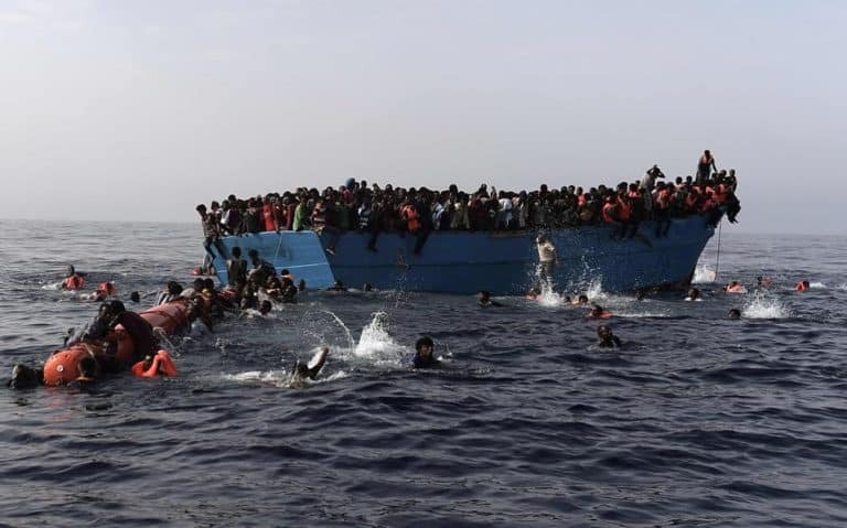 Δεκατέσσερις μετανάστες πνίγηκαν στην προσπάθειά τους να φτάσουν στην Ισπανία