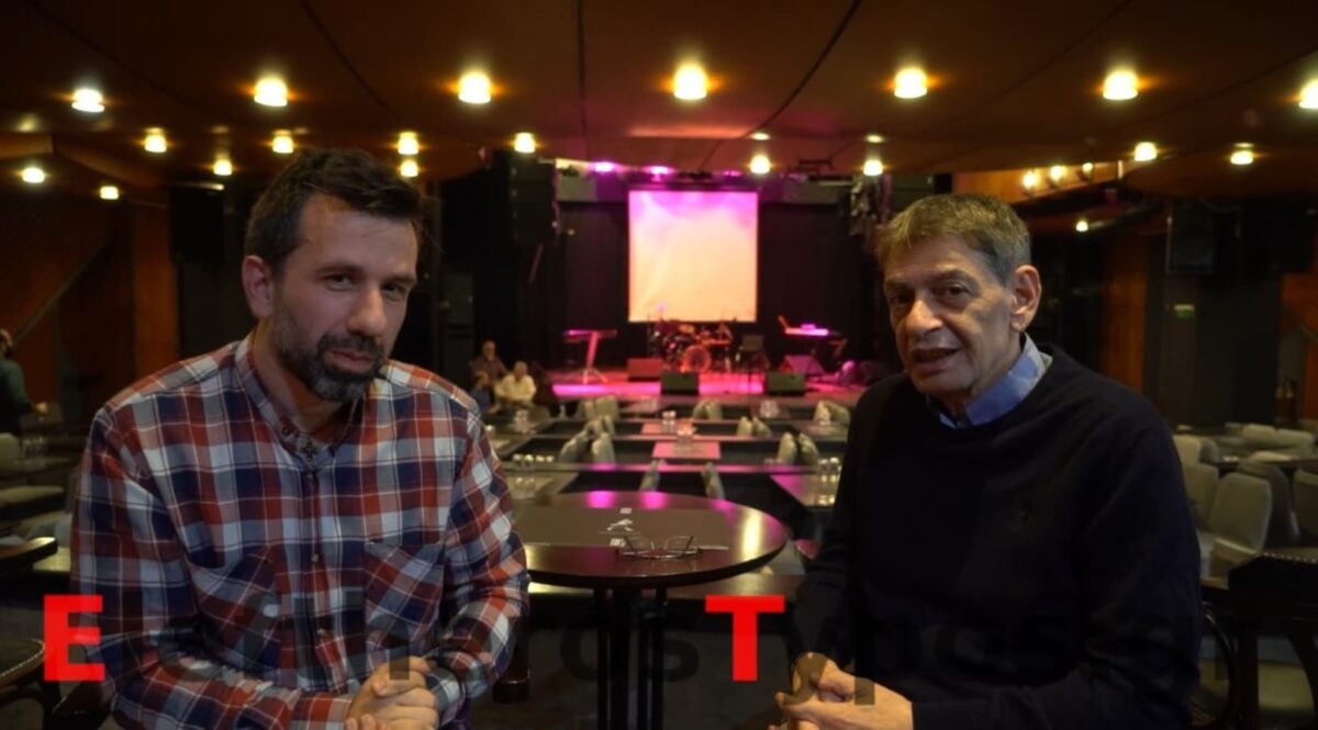 Ο Μιχάλης Ρακιντζής στέλνει ευχές στο Eleftherostypos.gr - Η συνεργασία του με τον Καρρά, το S.A.G.A.P.O. και η αγάπη του για τα ελικόπτερα [βίντεο]