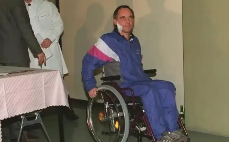 Βόλφγκανγκ Σόιμπλε: Η απόπειρα δολοφονίας που τον καθήλωσε σε αναπηρικό αμαξίδιο εδώ και τρεις δεκαετίες
