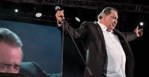 Βασίλης Καρράς