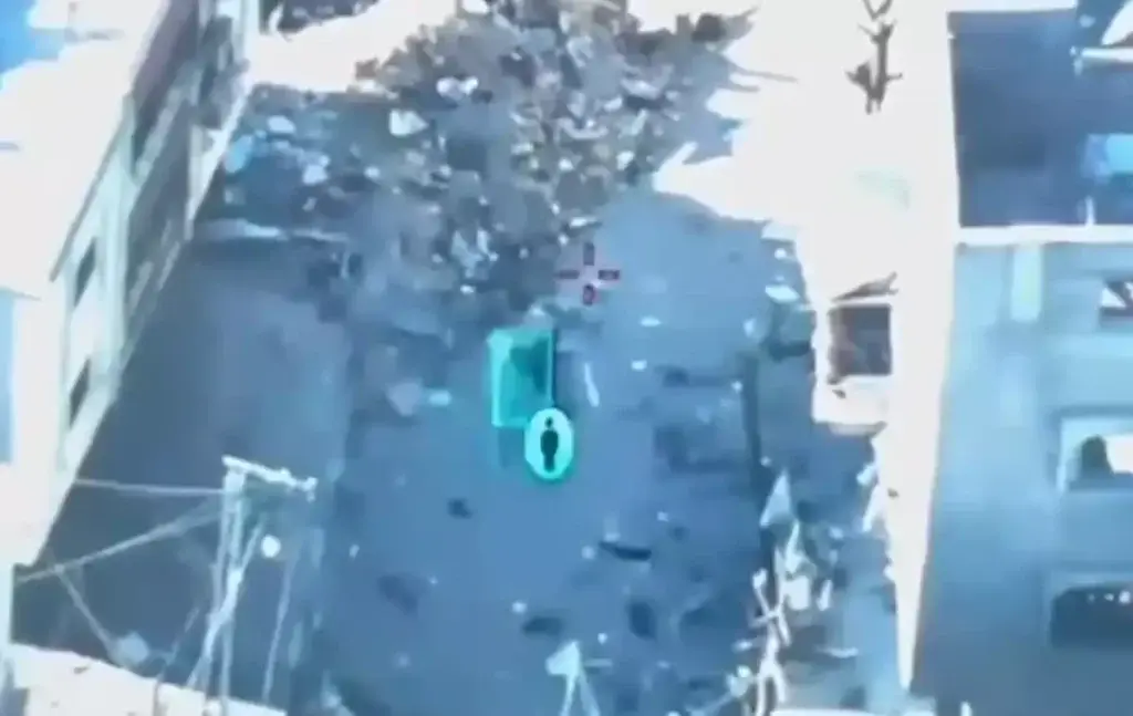 Drone εντοπίζει τρομοκράτη της Χαμάς τον κυνηγά και καταγράφει τον θάνατό του [Βίντεο]