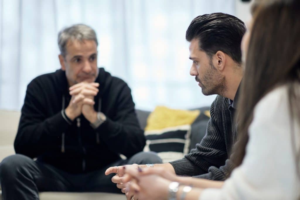 Μητσοτάκης: Συναντήθηκε με ζευγάρι που αγόρασε διαμέρισμα στο Γαλάτσι με το πρόγραμμα «Σπίτι μου»