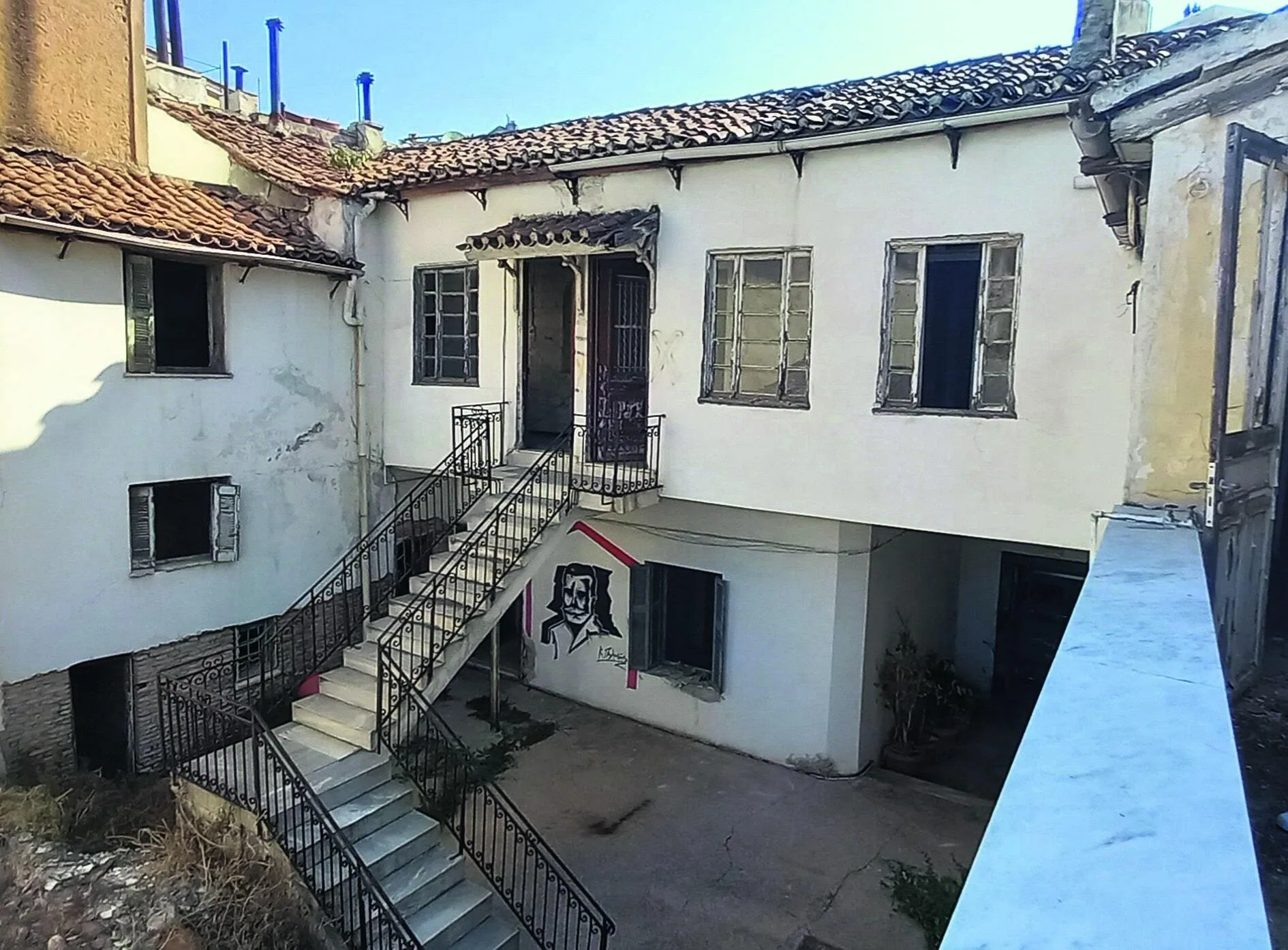 Εσωτερική εικόνα άρθρου