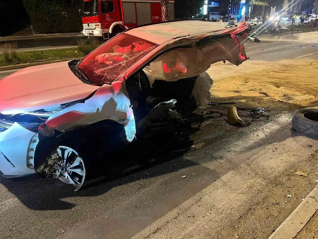 Θρήνος για τους 4 νεκρούς νέους σε δύο τροχαία στην Αττική - Πώς έγινε το κακό στην παραλιακή