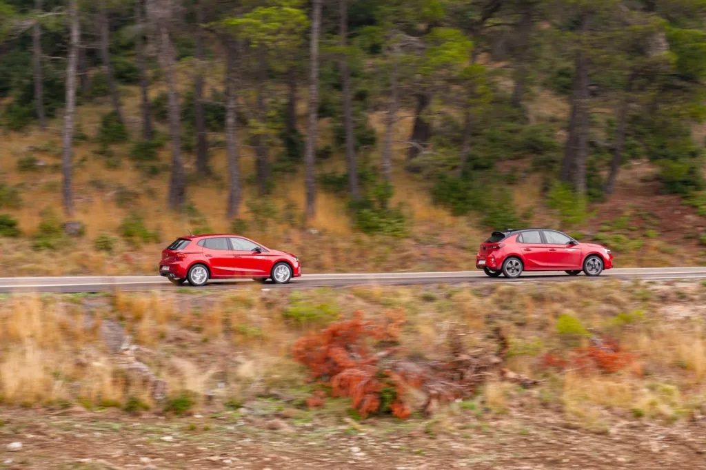 Opel Corsa GS 1.2T 100 PS AT8 VS Seat Ibiza 1.0 TSI 110: Τα σχεδόν «καυτά»