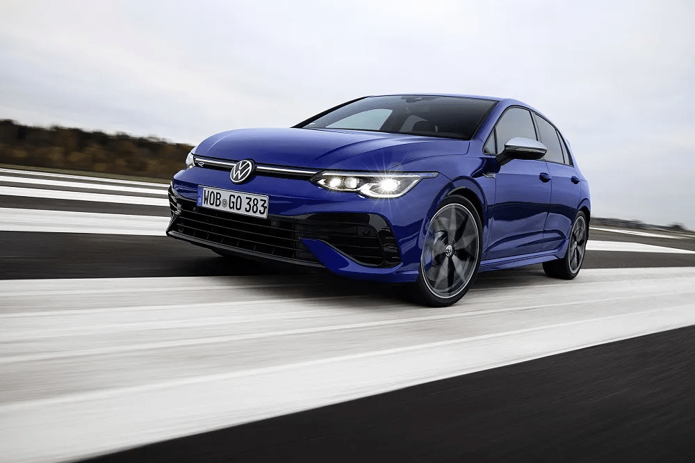 Υπερδιπλασιάστηκαν οι πωλήσεις του Volkswagen Golf R το 2023