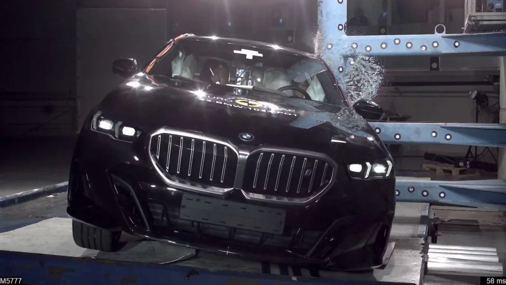 Πεντάστερη κατάταξη της νέας BMW Σειρά 5 Sedan στο Euro NCAP