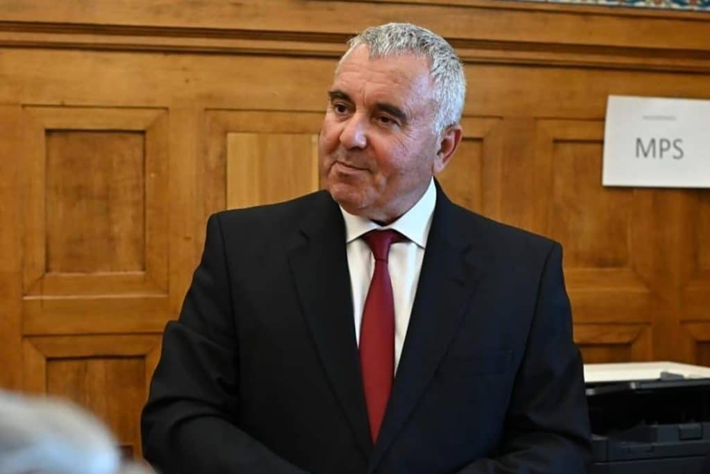 Ο Σταύρος Μιχαηλίδης του ΠΑΣΟΚ κατά του νόμου για τα ομόφυλα ζευγάρια