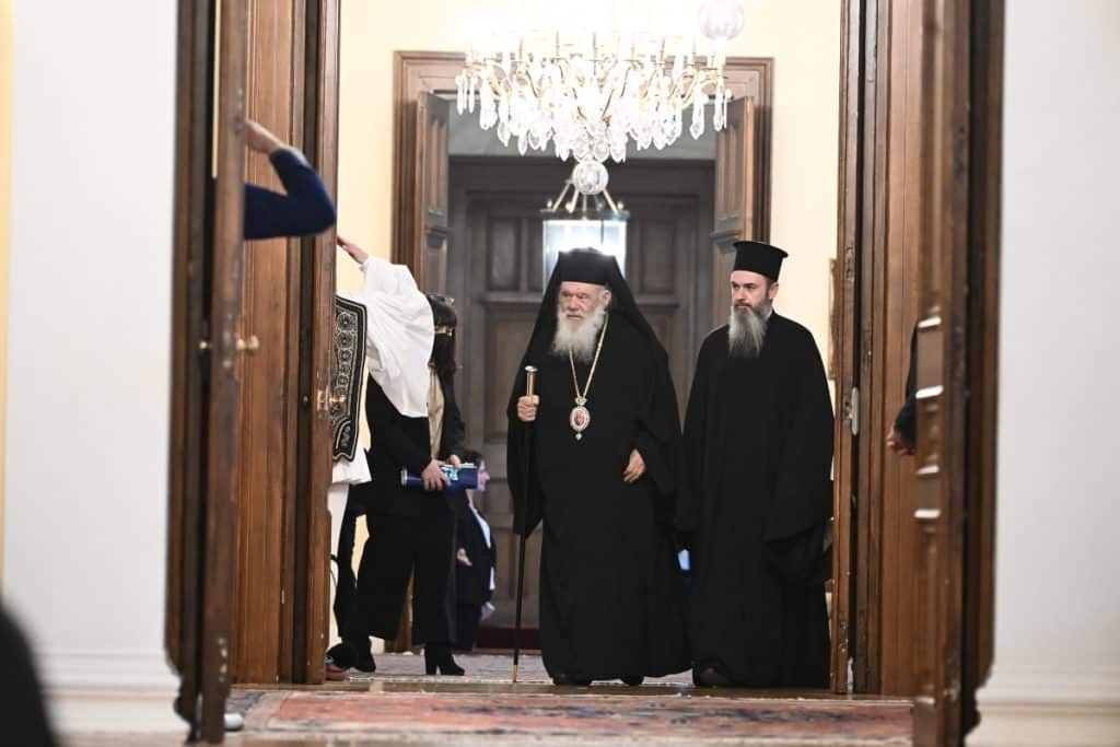 Αρχιεπίσκοπος Ιερώνυμος: Να ξεχάσουμε αυτά που μας χωρίζουν και να αγωνιστούμε γι’ αυτά που μα