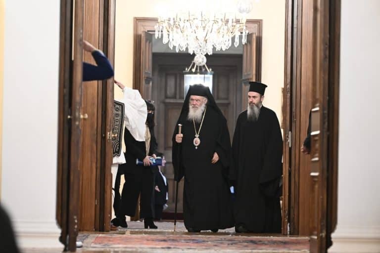 Αρχιεπίσκοπος Ιερώνυμος: Να ξεχάσουμε αυτά που μας χωρίζουν και να αγωνιστούμε γι’ αυτά που μας ενώνουν