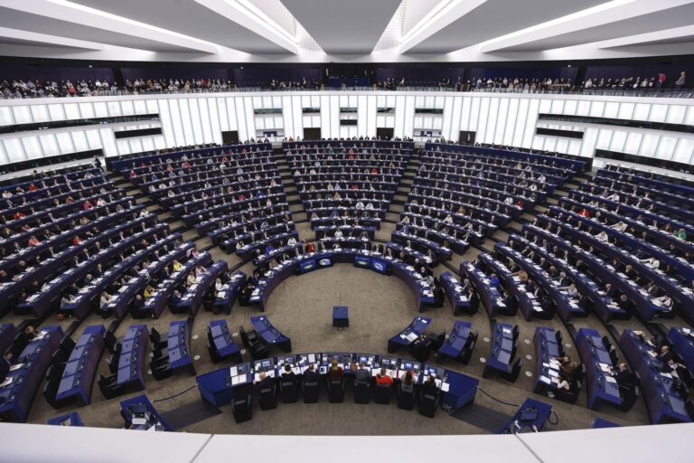 Ευρωεκλογές: Απότομη στροφή δεξιά κάνει η Ευρώπη – Αναλυτικά στοιχεία νέας μελέτης