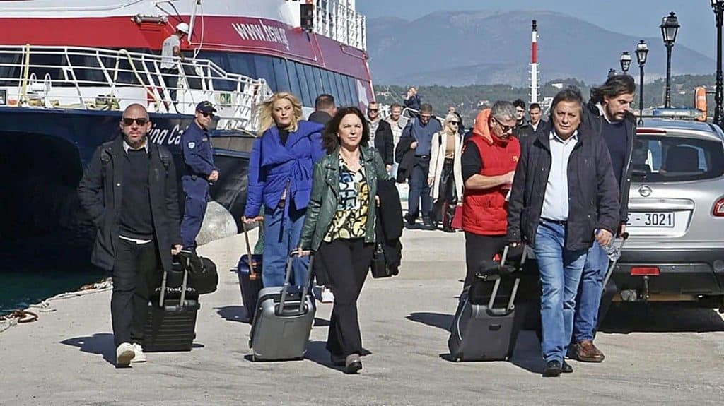Τριήμερο στις Σπέτσες: Η Ακρίτα θα πάει τελικά – Το σχέδιο Κασσελάκη για να μείνει απαρατήρητο