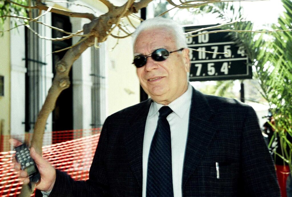 Πέθανε ο σχεδιαστής μόδας Φιλήμονας – Το «αντίο» του Λάκη Γαβαλά