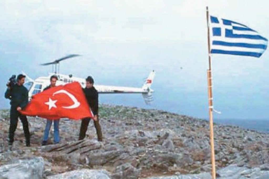 Ίμια 30 χρόνια μετά: Η δραματική νύχτα που στιγμάτισε τη μνήμη – Το χρονικό της κρίσης που συγ
