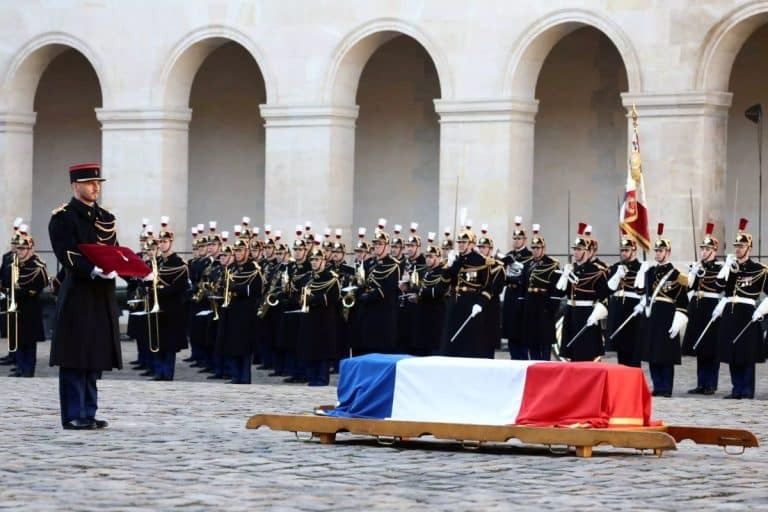 Ζακ Ντελόρ: Πλήθος κόσμου και ηγετών στην κηδεία του [βίντεο]