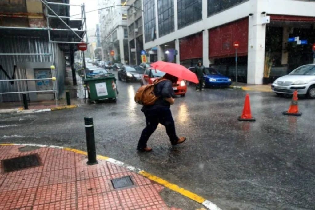 Καιρός: Με καταιγίδες, ζέστη και σκόνη η Τρίτη – Πότε επιστρέφει ο χειμώνας[Βίντεο]