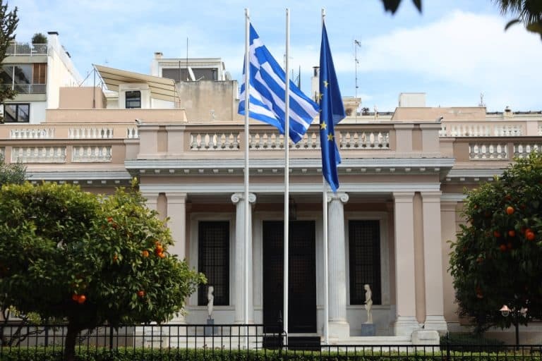 ΕΛΤΑ: Μαξίμου για παραίτηση Σκλήκα: «Η παραίτηση δεν σημαίνει υπαναχώρηση. Η μεταρρύθμιση θα συνεχιστεί»