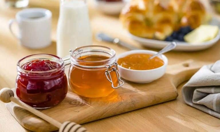 Τι συμφωνήθηκε στην Ε.Ε. για προϊόντα όπως το μέλι και η μαρμελάδα – Όλες οι αλλαγές σε ετικέτα και παρουσίαση