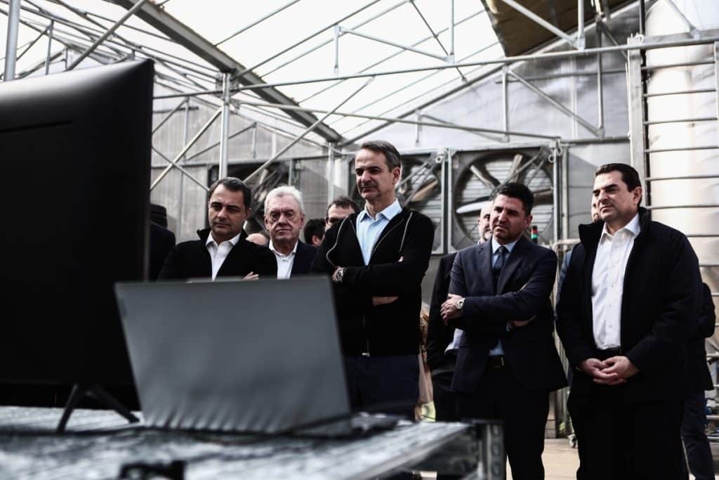 Κυριάκος Μητσοτάκης: Στον «Δημόκριτο» ο Πρωθυπουργός – Ξεναγήθηκε στο «έξυπνο κτίριο» που θα σ