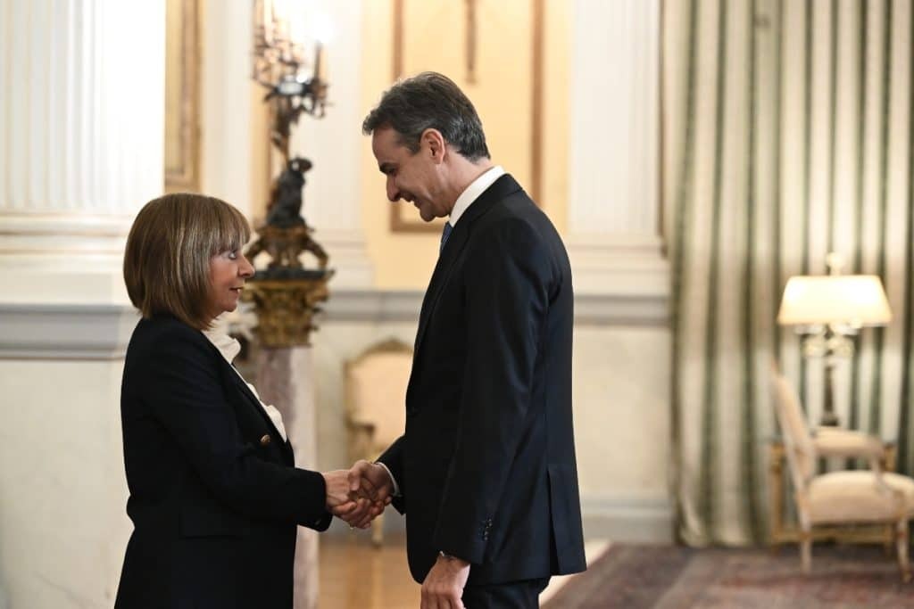 Τη Δευτέρα η συνάντηση του πρωθυπουργού με την Κατερίνα Σακελλαροπούλου