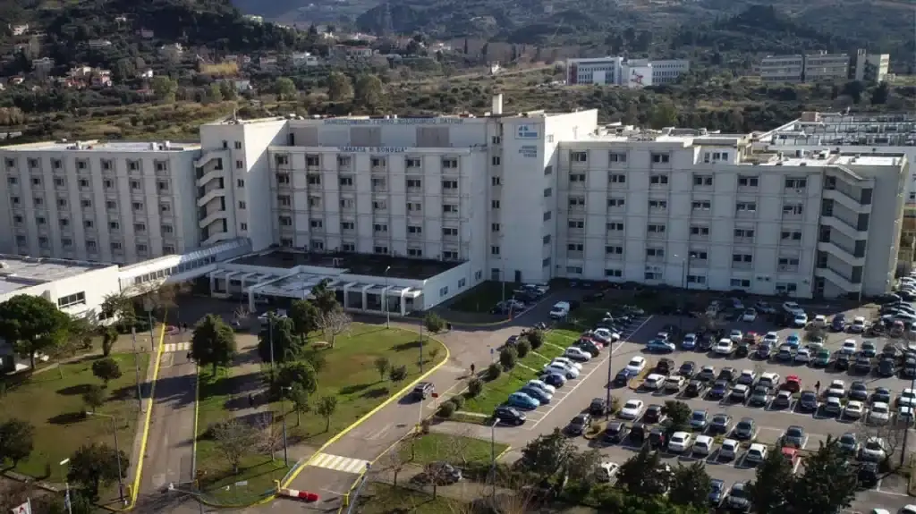 Πάτρα: 18χρονος νοσηλεύεται σε σοβαρή κατάσταση λόγω μέθης