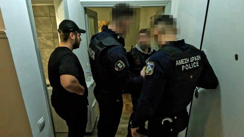 Αυτός είναι ο παιδόφιλος που ήρθε από την Πάτρα στον Πειραιά για να συνευρεθεί με 13χρονη [φωτογραφί