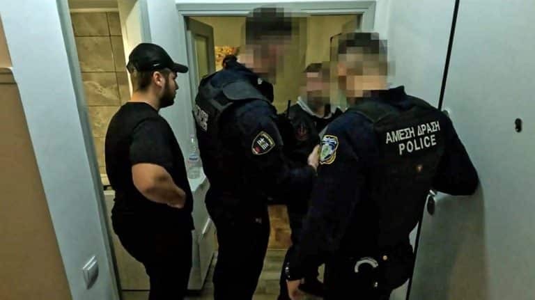 Αυτός είναι ο παιδόφιλος που ήρθε από την Πάτρα στον Πειραιά για να συνευρεθεί με 13χρονη [φωτογραφίες και στοιχεία]
