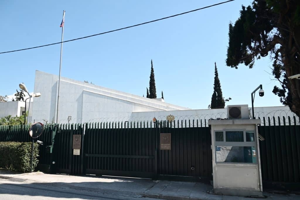Φάκελος με λευκή σκόνη στη ρωσική πρεσβεία στο Παλαιό Ψυχικό