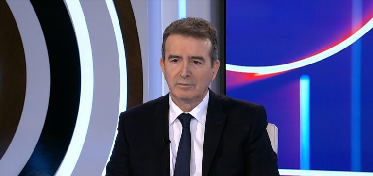 Χρυσοχοΐδης: Δημιουργούμε ειδικό σώμα με 50 άοπλους αστυνομικούς ως διαμεσολαβητές με τους Ρομά