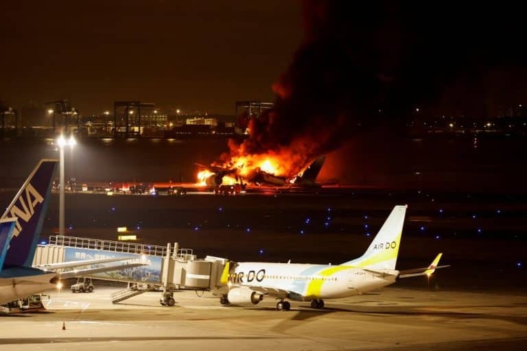 Ιαπωνία: Στη δημοσιότητα οι απομαγνητοφωνήσεις – Το Airbus A350 έλαβε οδηγία για προσγείωση