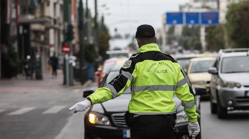 Πρωτοχρονιά: Αυξημένοι έλεγχοι της τροχαίας και συστάσεις στους οδηγούς